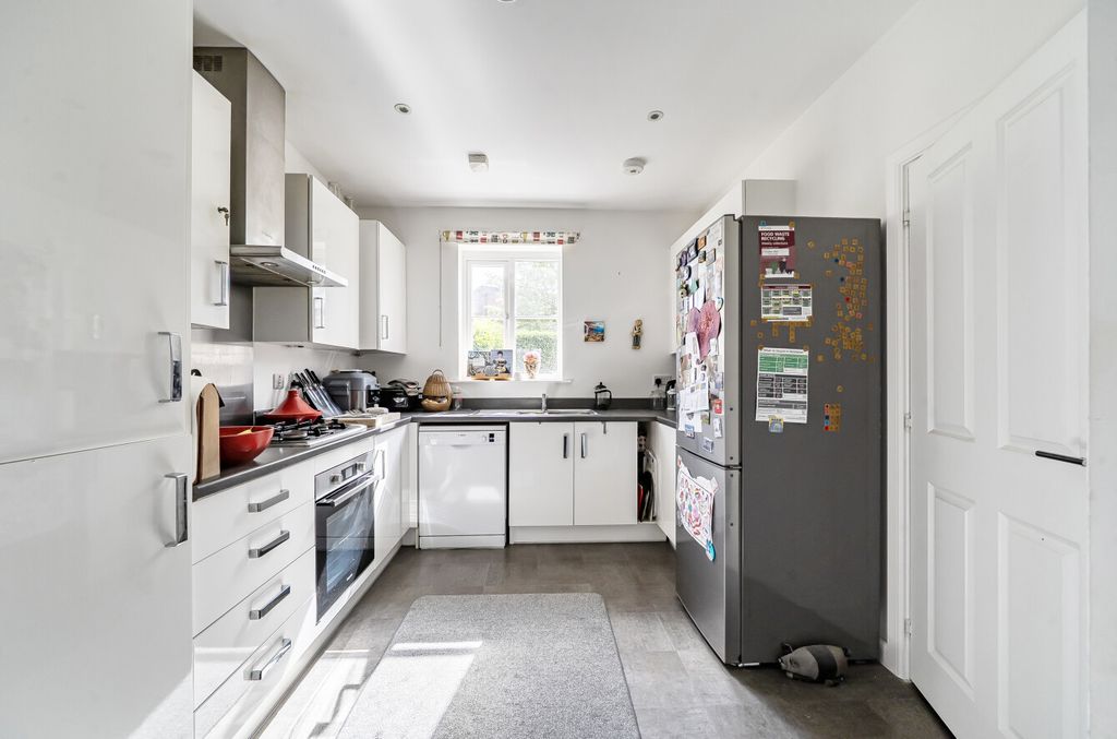 Property photo 2 of 13 1484623-3-6A42514...