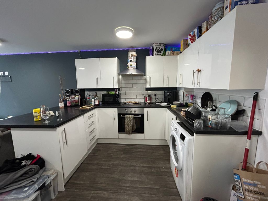 Property photo 2 of 22