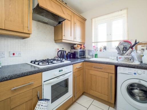 Property photo 2 of 10