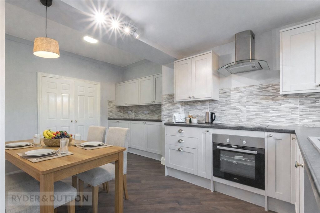 Property photo 2 of 26 Picture No. 72