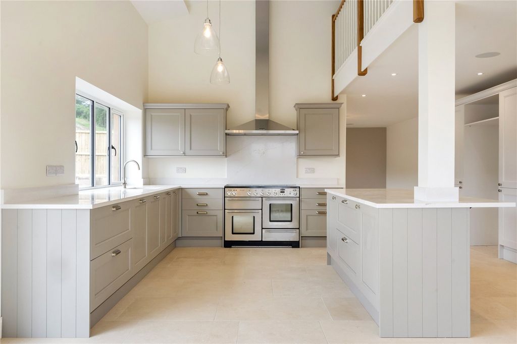 Property photo 2 of 24 Kitchen