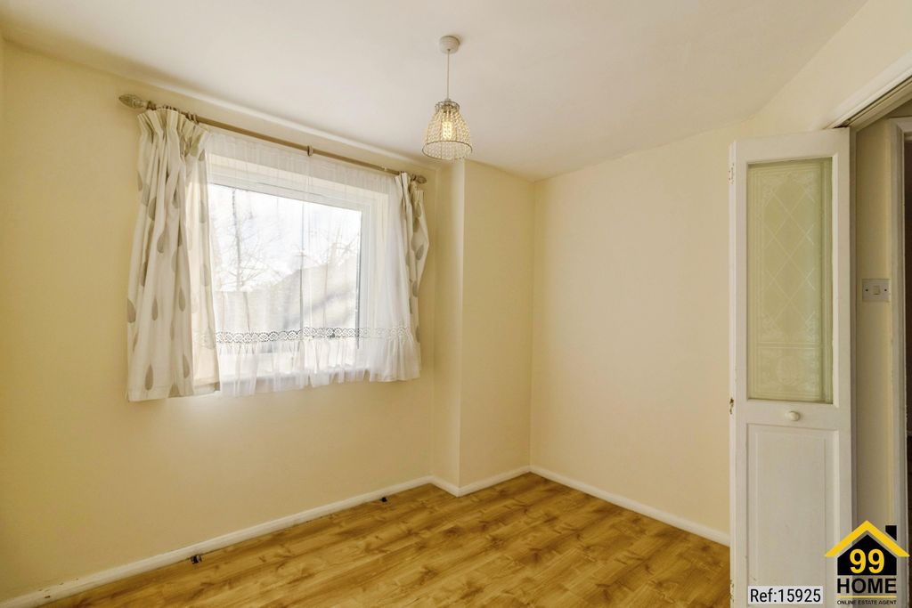 Property photo 3 of 20 Photo 2