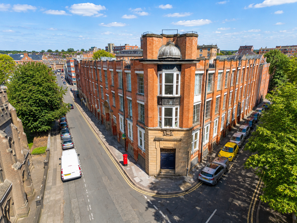 Property photo 1 of 16 20Cf42B6-B02E-42E2-9Fbe-9ee2Fa3A5B0F