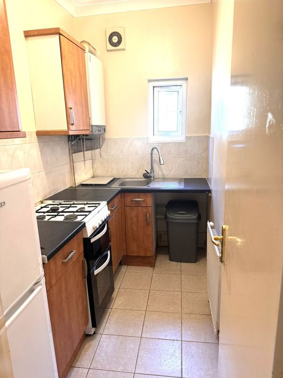 Property photo 3 of 5 Gallery