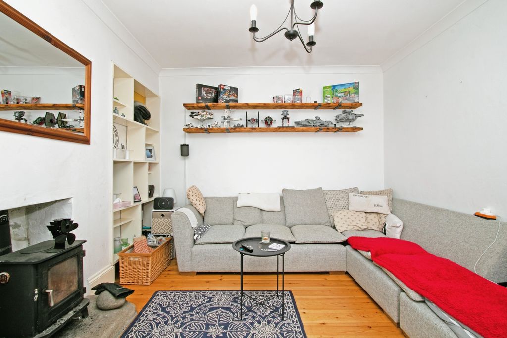 Property photo 3 of 17 Photography
