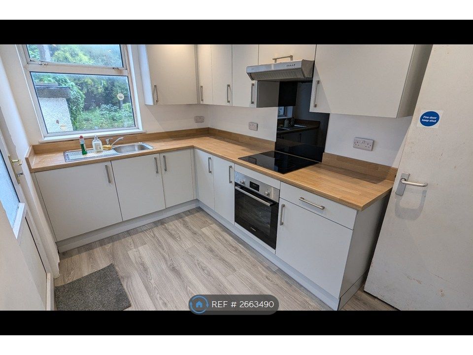 Property photo 2 of 6 Refurbished Kitchen