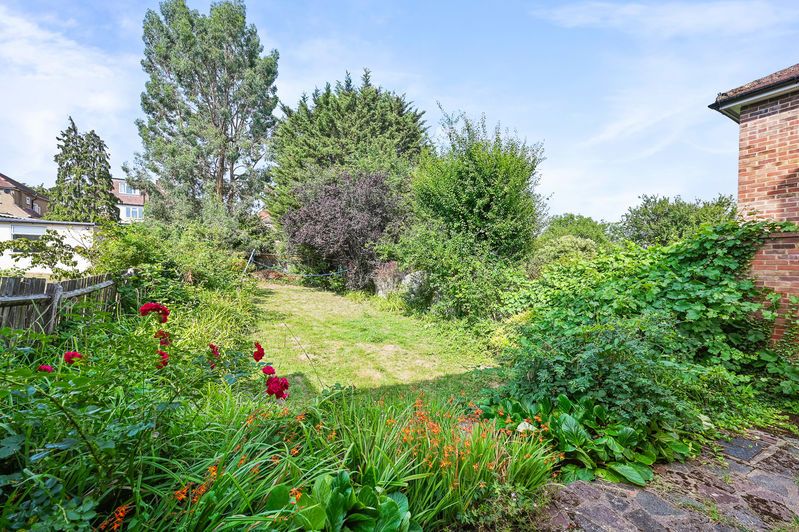 Property photo 3 of 11 Photo 2