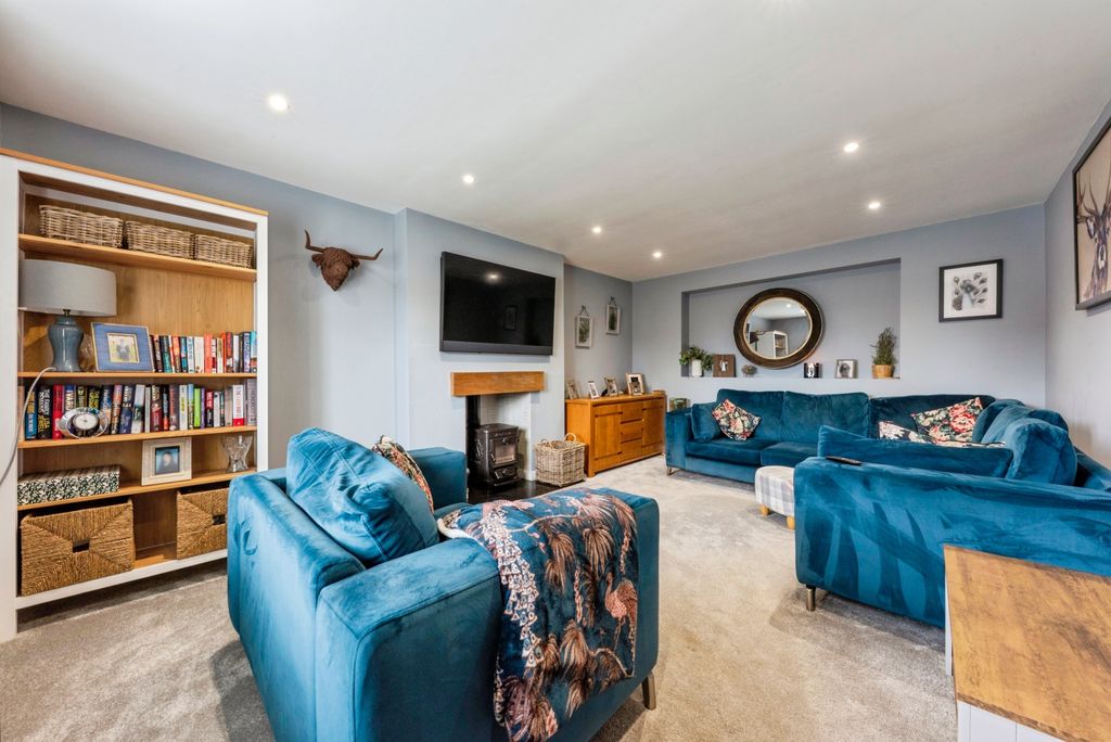 Property photo 2 of 24 The_Ringtree-23