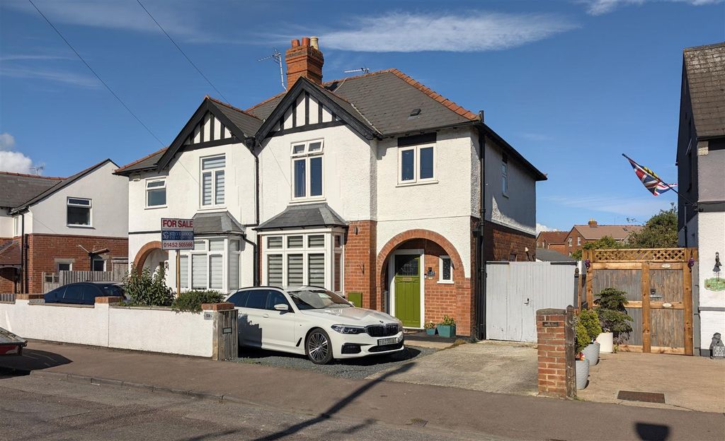 Property photo 1 of 23