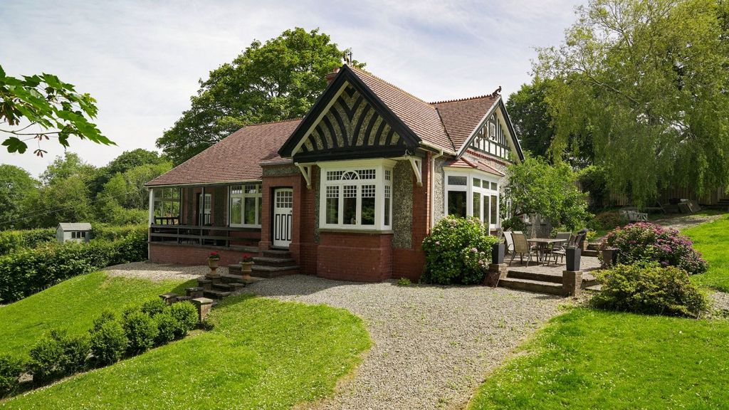 Property photo 1 of 68