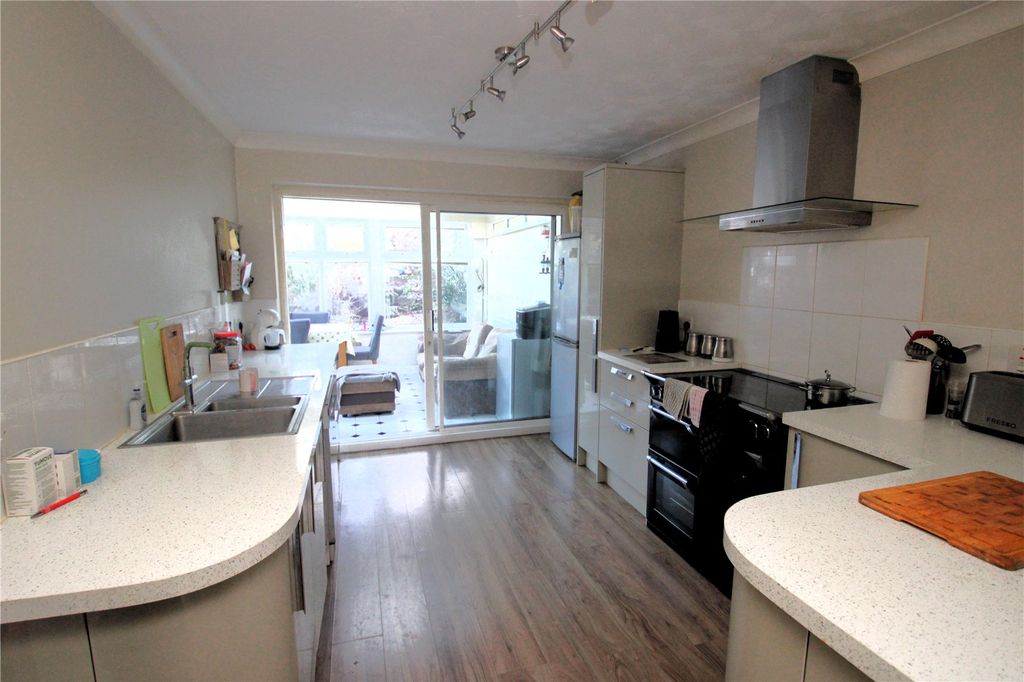 Property photo 3 of 24 Picture No. 20