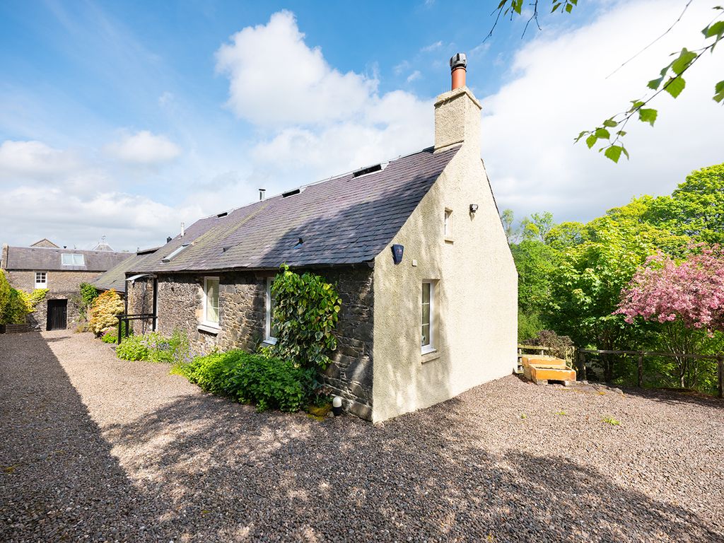 Property photo 2 of 43