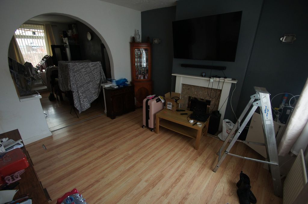 Property photo 2 of 8 Not Specified