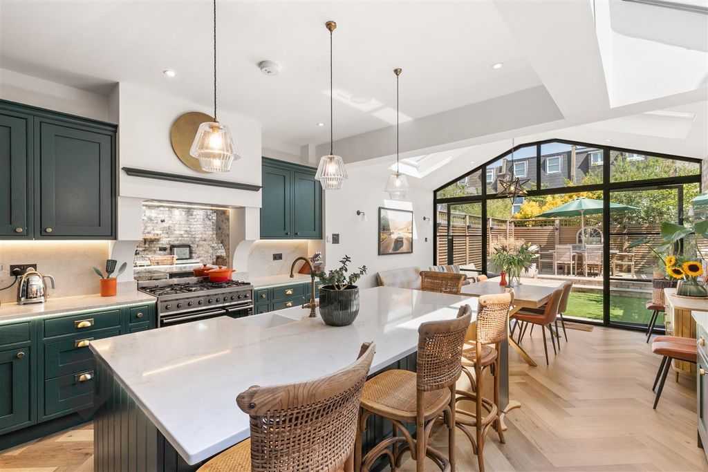 Property photo 3 of 11 Kitchen/Dining/Living