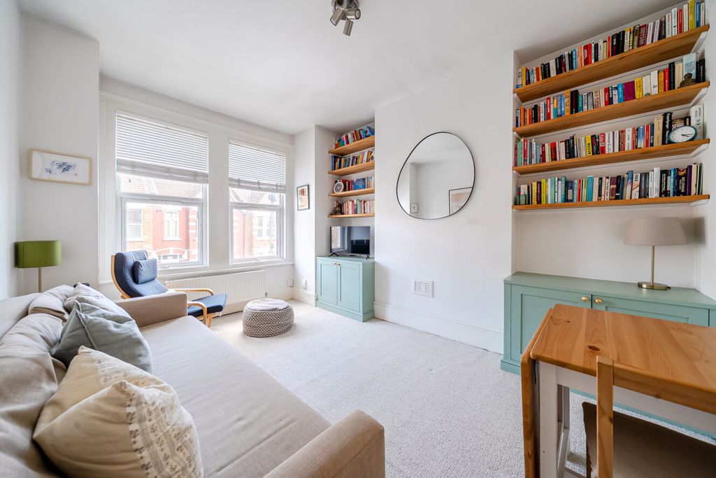 Property photo 2 of 15 1488363-3-6A56713...