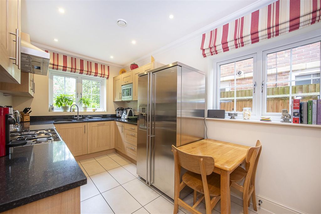 Property photo 3 of 24 79-Couchmore-0021.Jpg