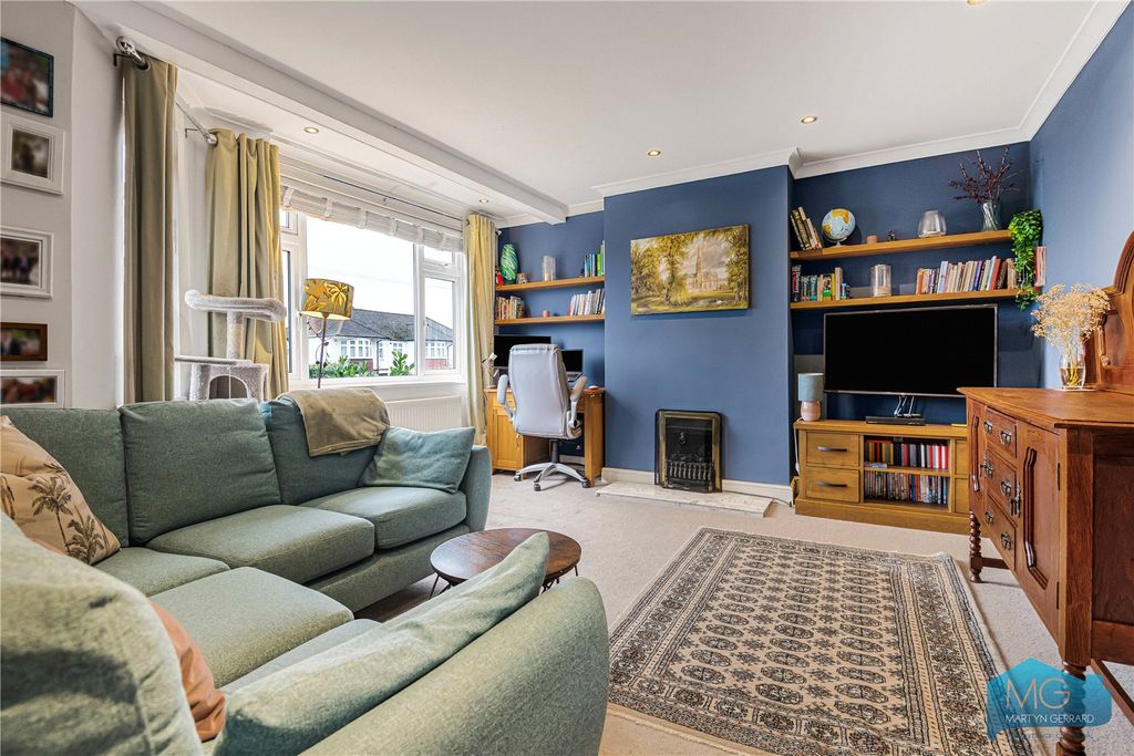 Property photo 2 of 34 Picture No. 01