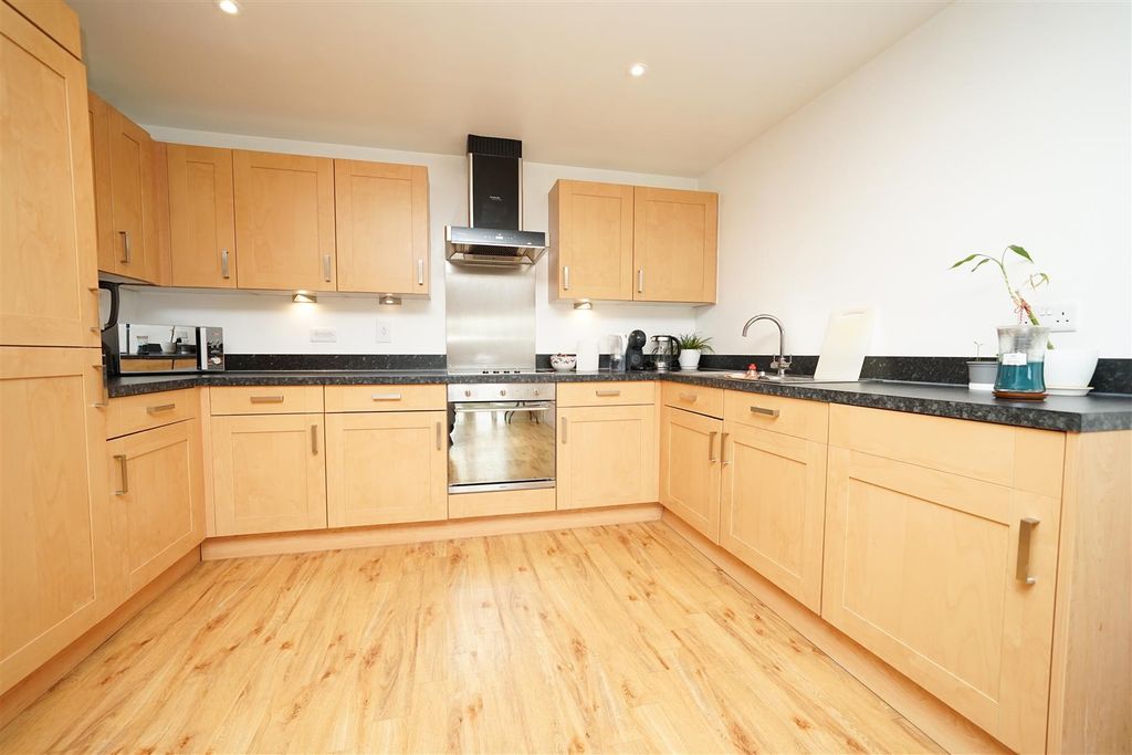 Property photo 3 of 10 Dsc05685.Jpg