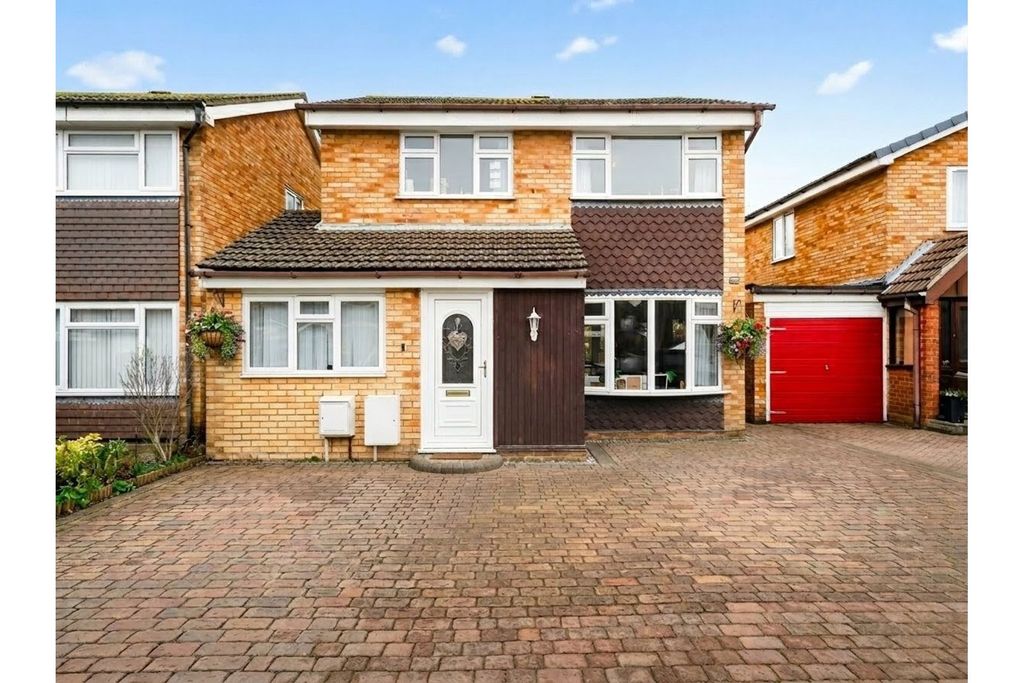 Property photo 1 of 17