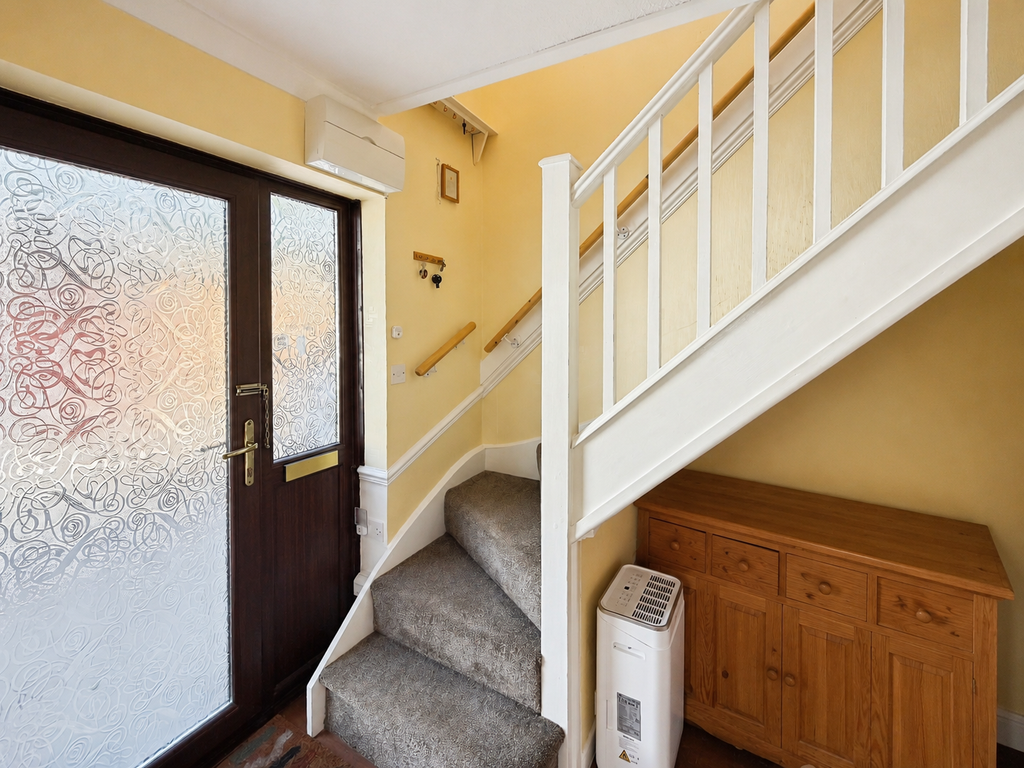 Property photo 2 of 33
