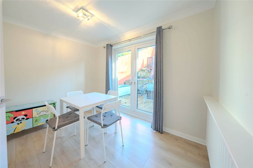 Property photo 3 of 19 Picture No. 13