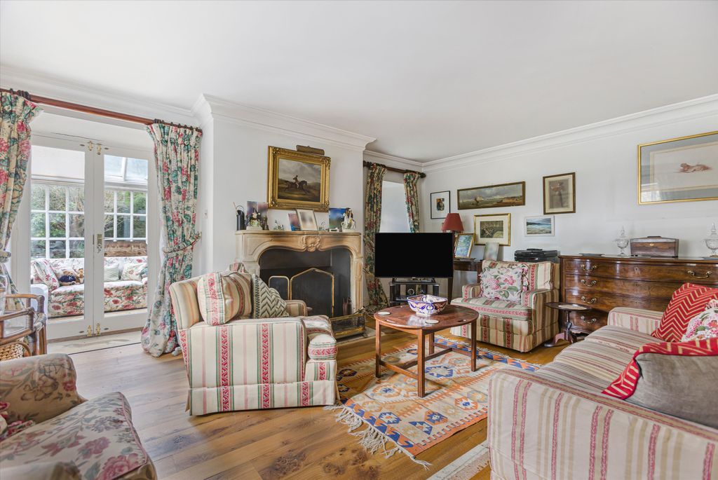 Property photo 2 of 16 Image