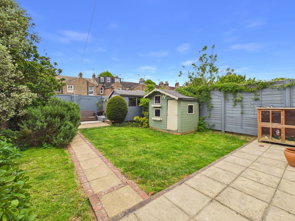 Property photo 2 of 16