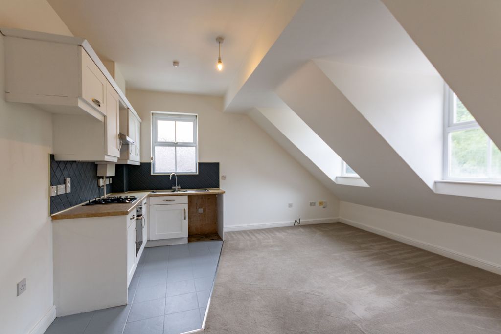 Property photo 3 of 9 Img_1141_1