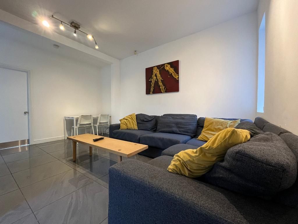 Property photo 2 of 14 Photo 2