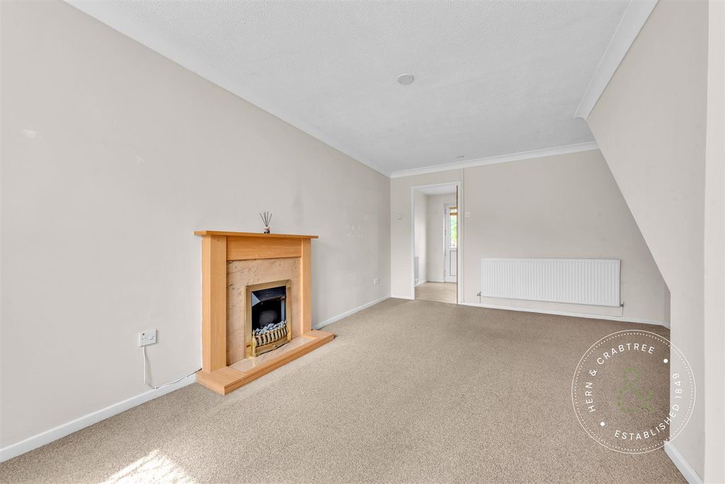 Property photo 2 of 25 Traherne-Drive-3.Jpg
