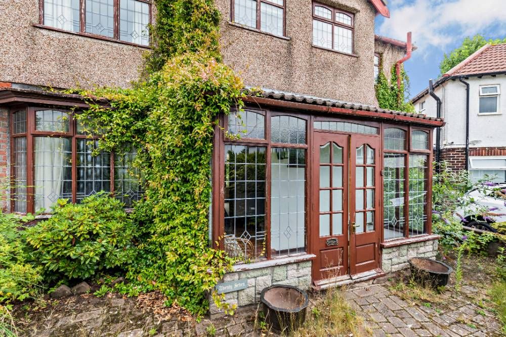 Property photo 2 of 17