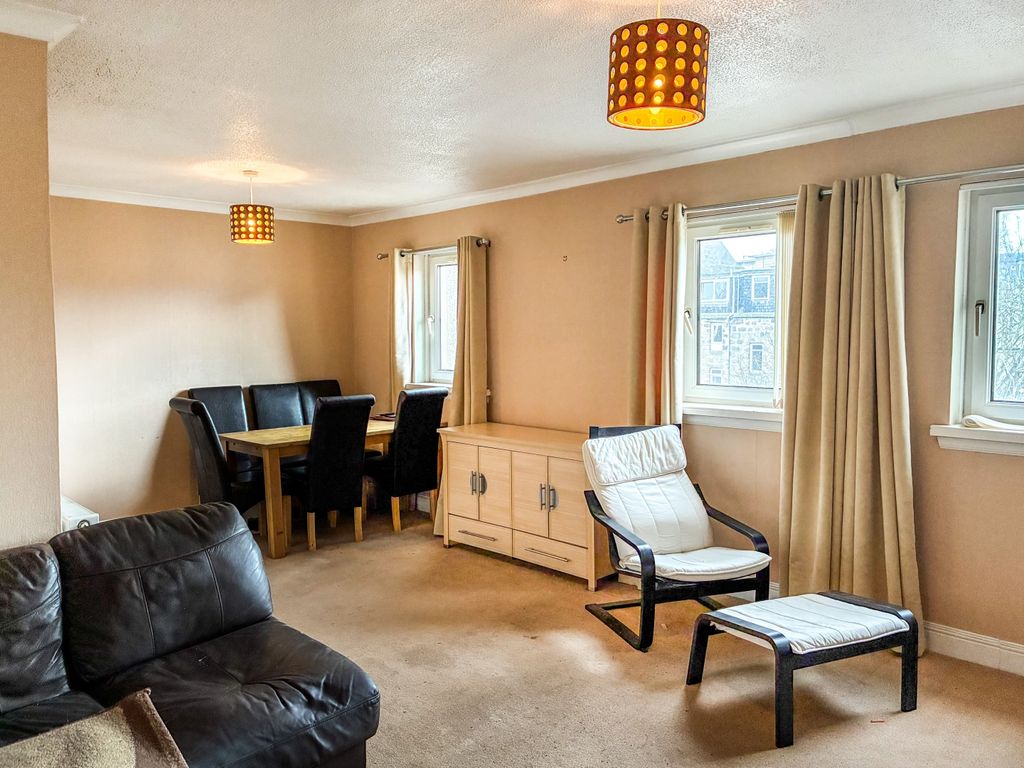 Property photo 3 of 9 Image 2