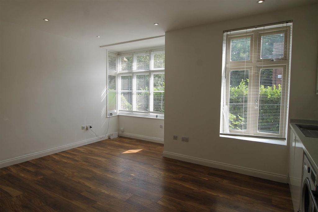 Property photo 3 of 6 Img_8572.Jpg