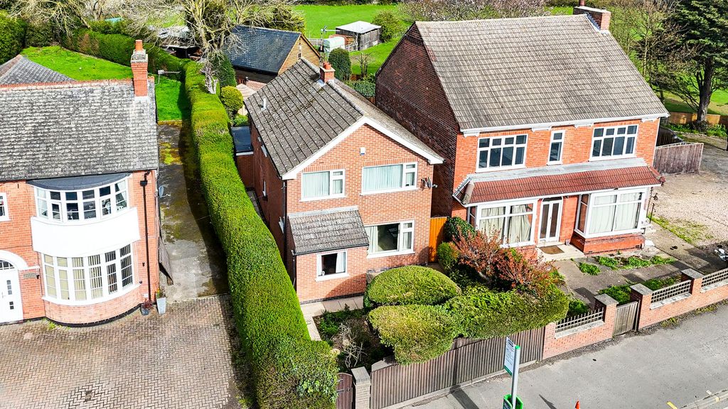 Property photo 1 of 33