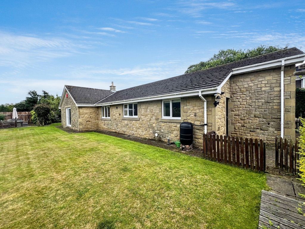 Property photo 3 of 36