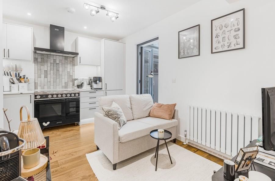 Property photo 2 of 9 Lounge1.Jpg