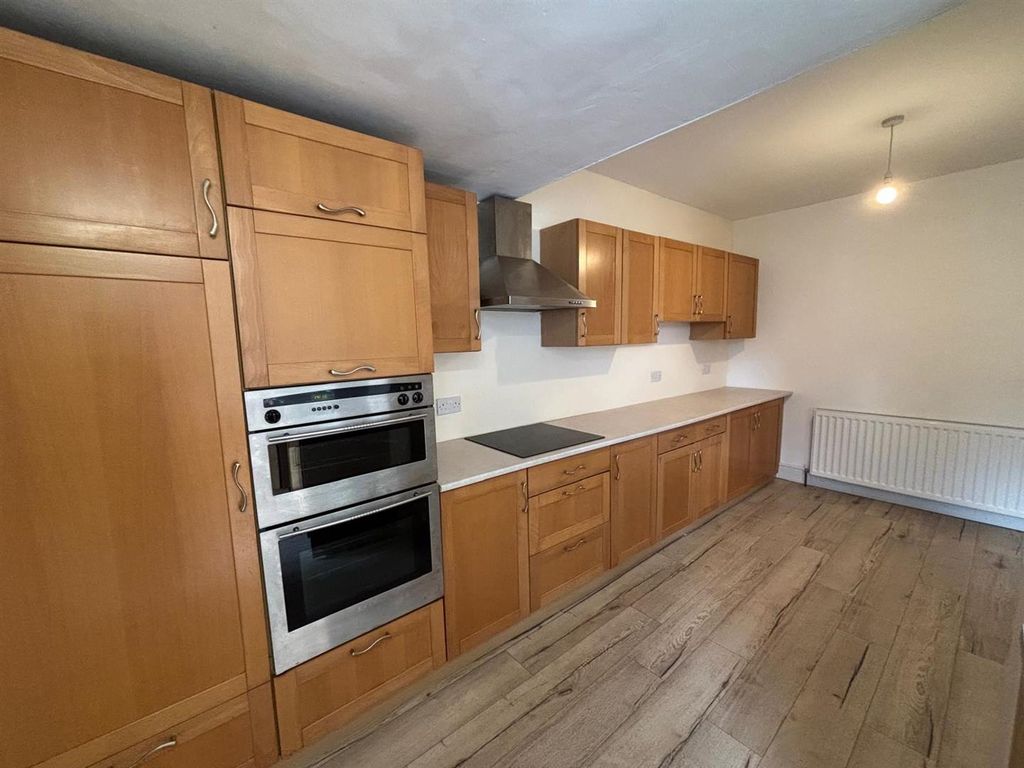 Property photo 3 of 16 Kitchen/ Diner