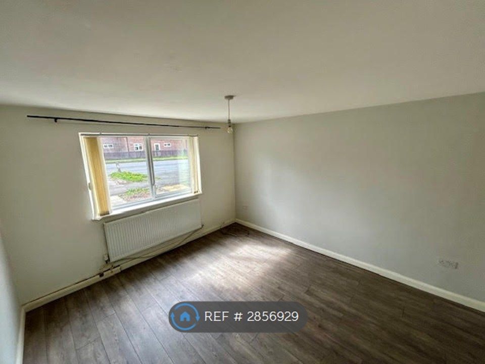 Property photo 2 of 10 Lounge