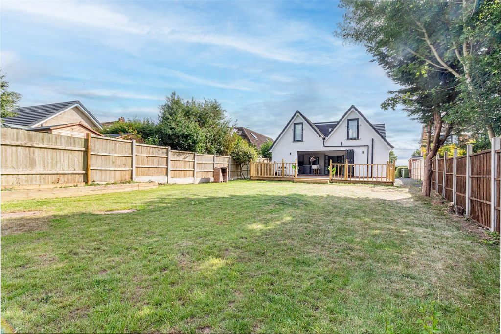Property photo 1 of 37 Garden-6.Jpg