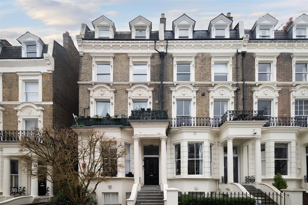 Property photo 3 of 7 Exterior