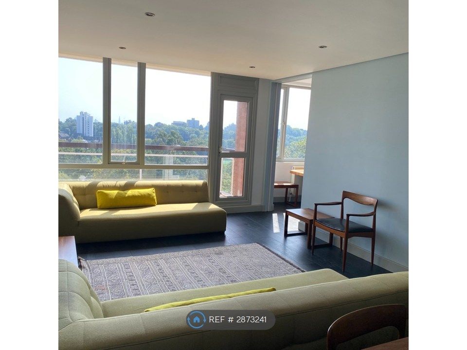 Property photo 2 of 16 Sitting Room