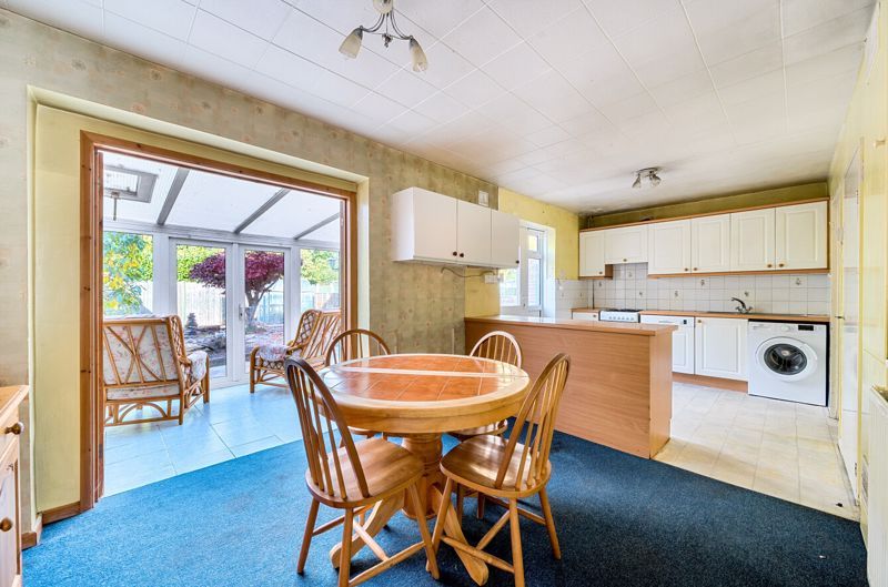 Property photo 3 of 17 Photo 9