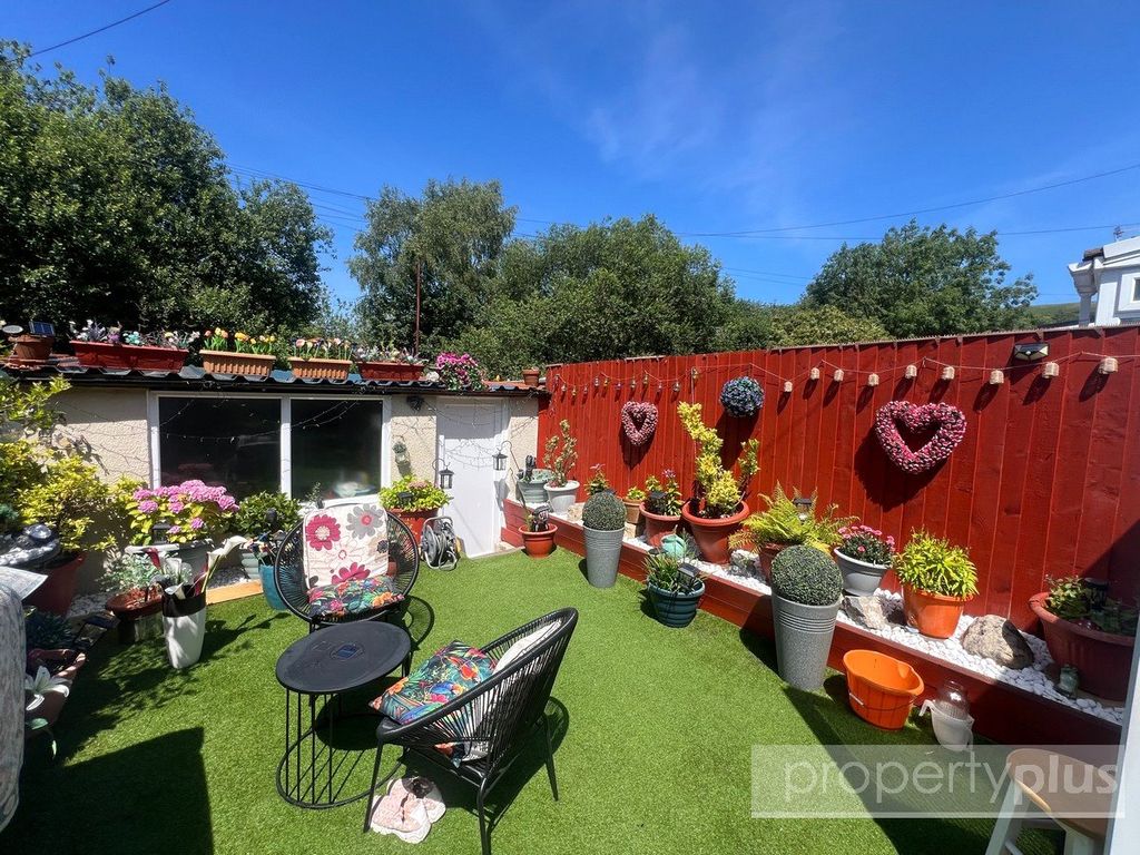 Property photo 1 of 16 Picture No. 13