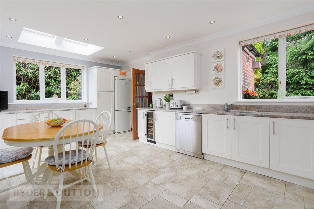 Property photo 3 of 36 Kitchen Diner