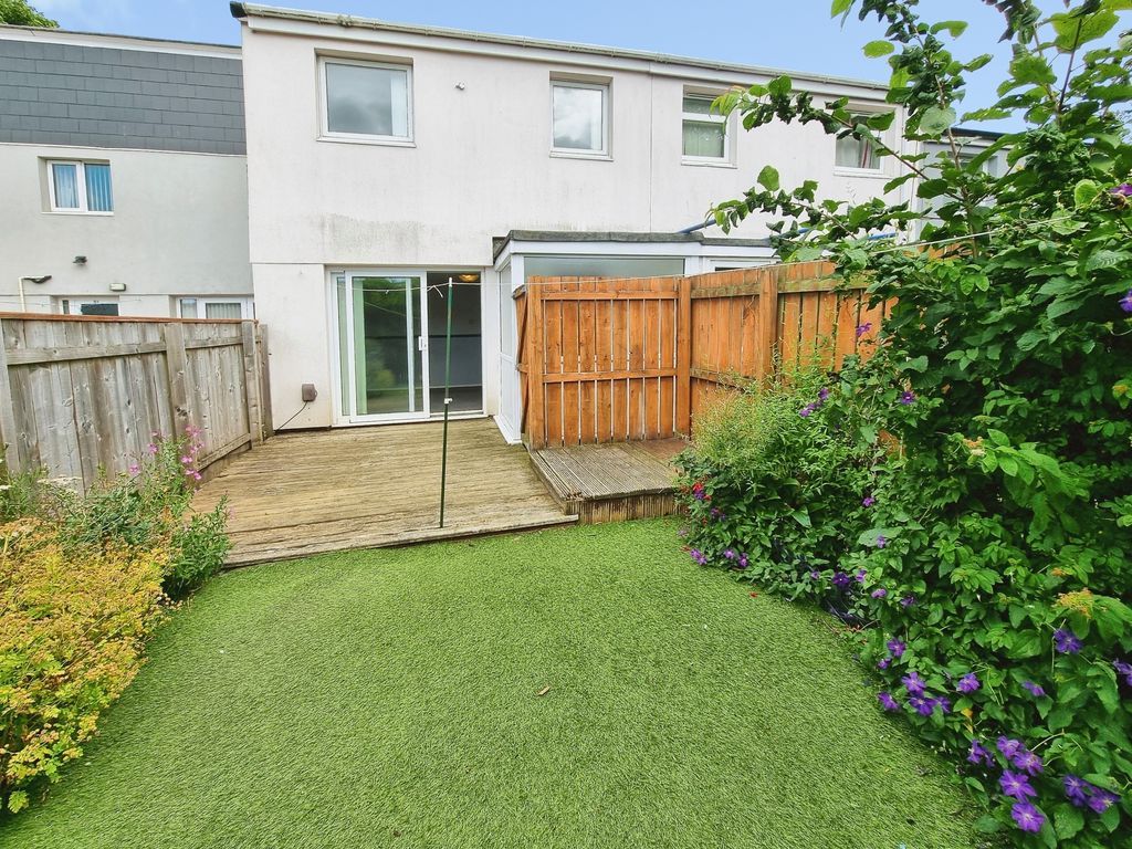 Property photo 1 of 9 Photo 9