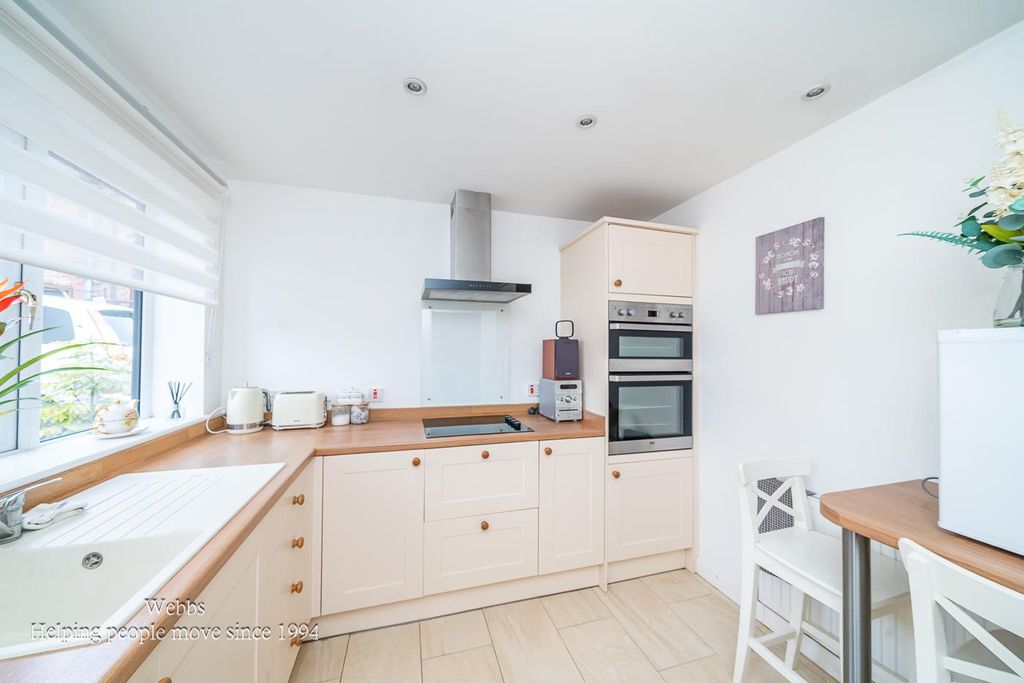 Property photo 3 of 31 Webbs-4.Jpg