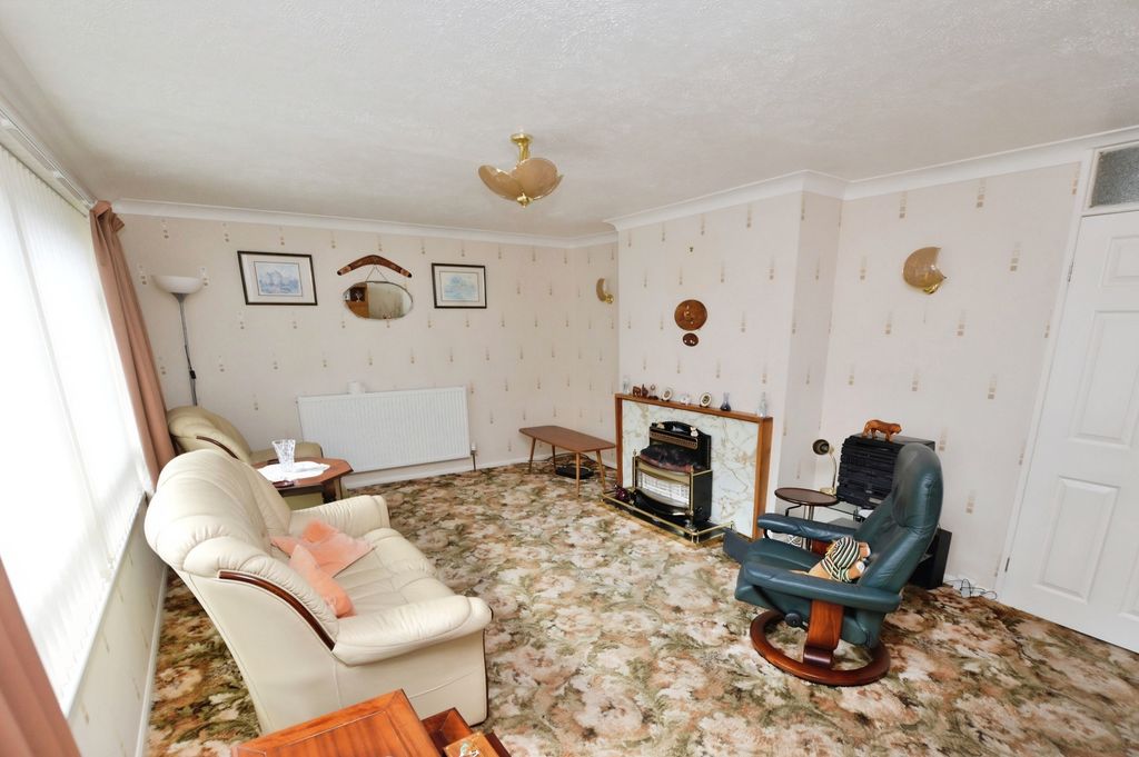 Property photo 2 of 15 Pbox-Img.Jpg