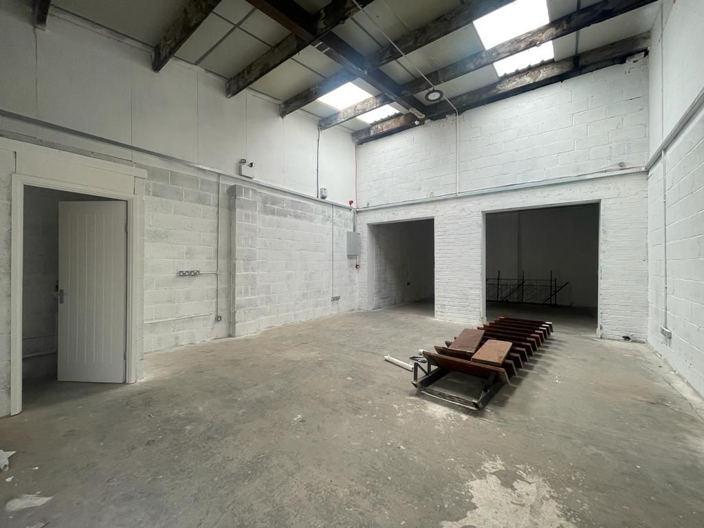 Property photo 2 of 9