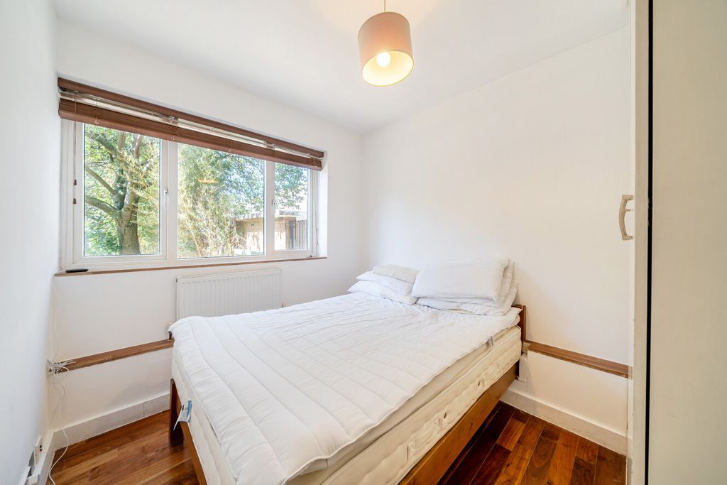 Property photo 3 of 14 15-6A7c5B813Acd5-...