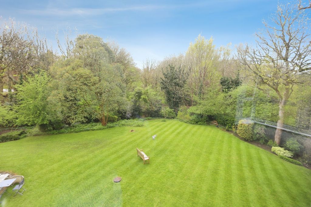 Property photo 3 of 18 Picture No. 04